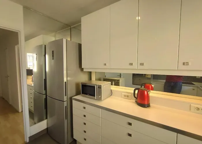 Cosy 2br La Defense, 10min Walk Metro * Courbevoie