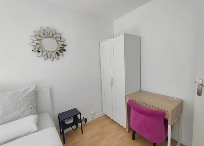 Cosy 2br La Defense, 10min Walk Metro Courbevoie